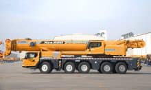 XCMG Official 200 ton  truck crane XCT220 China big mobile lifting cranes for sale